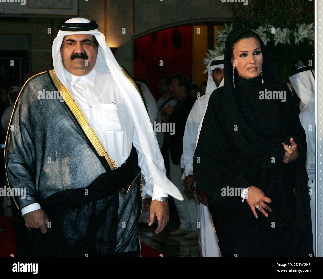 Emir of qatar wife hi-res stock photography and images - Alamy