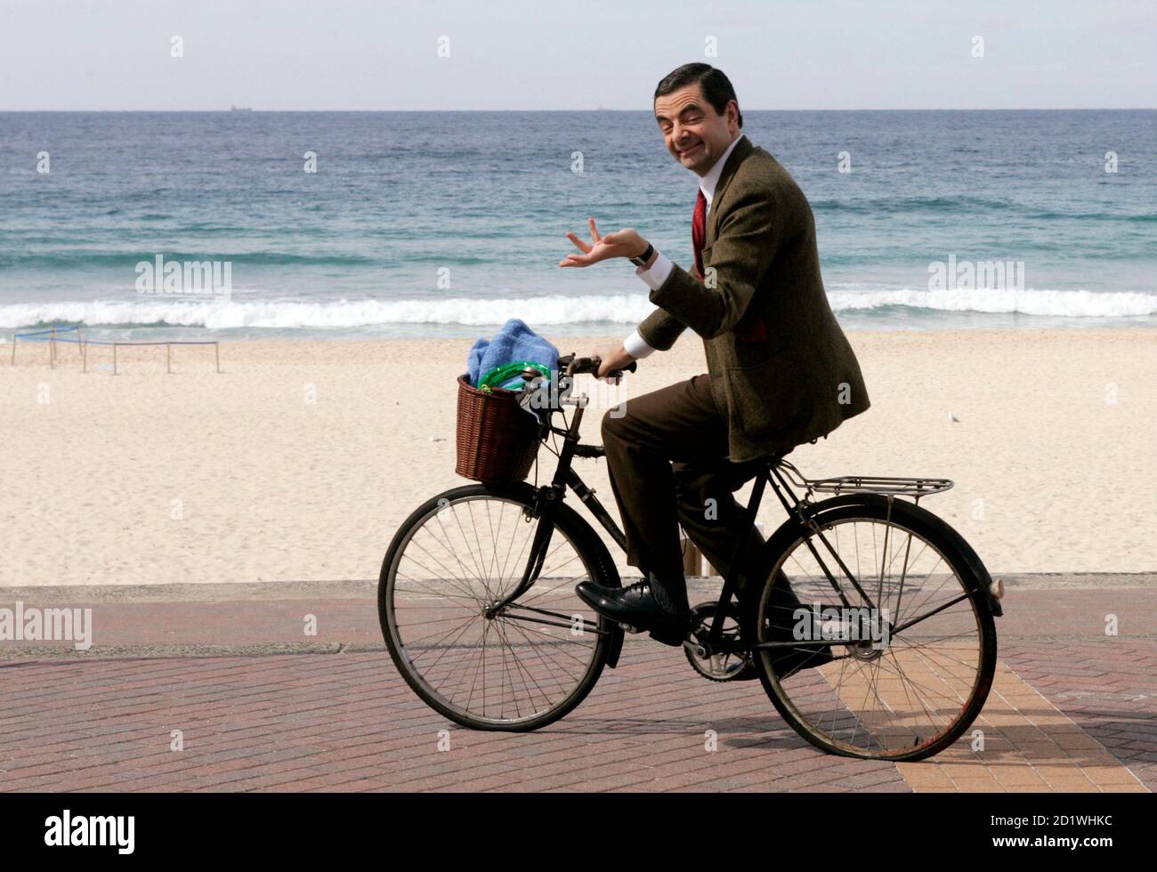 Mr bean hi-res stock photography and images - Alamy