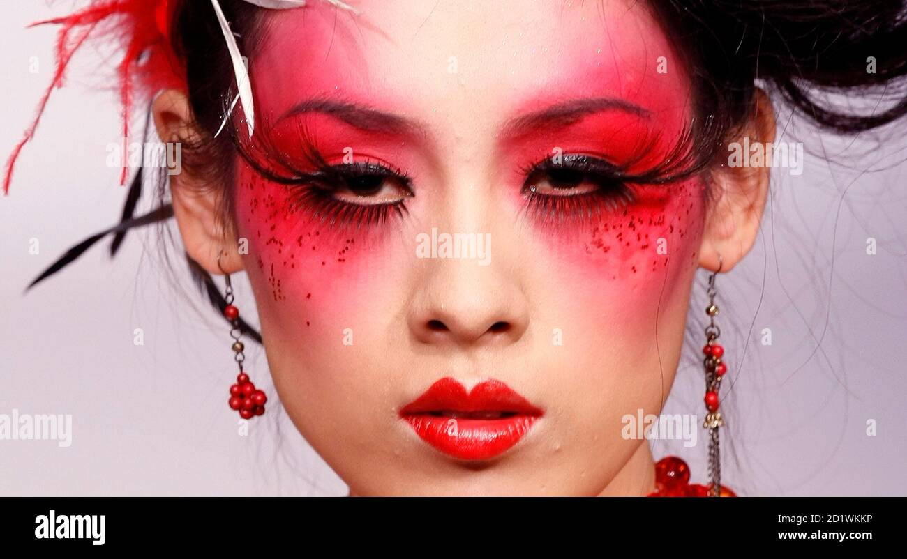 A model presents a creation in the ARTDECO Beauty Party cosmetic design contest during China Fashion Week in Beijing November 8, 2007. REUTERS/Jason Lee (CHINA) Stock Photo