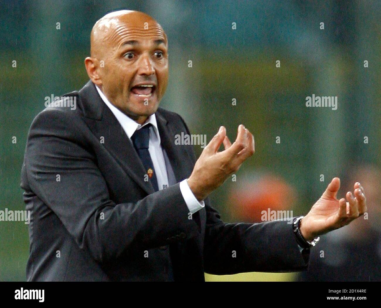 AS Roma's coach Luciano Spalletti gestures during the Italian Serie A soccer derby match against Lazio at the Olympic stadium in Rome October 31, 2007. REUTERS/Giampiero Sposito      (ITALY) Stock Photo