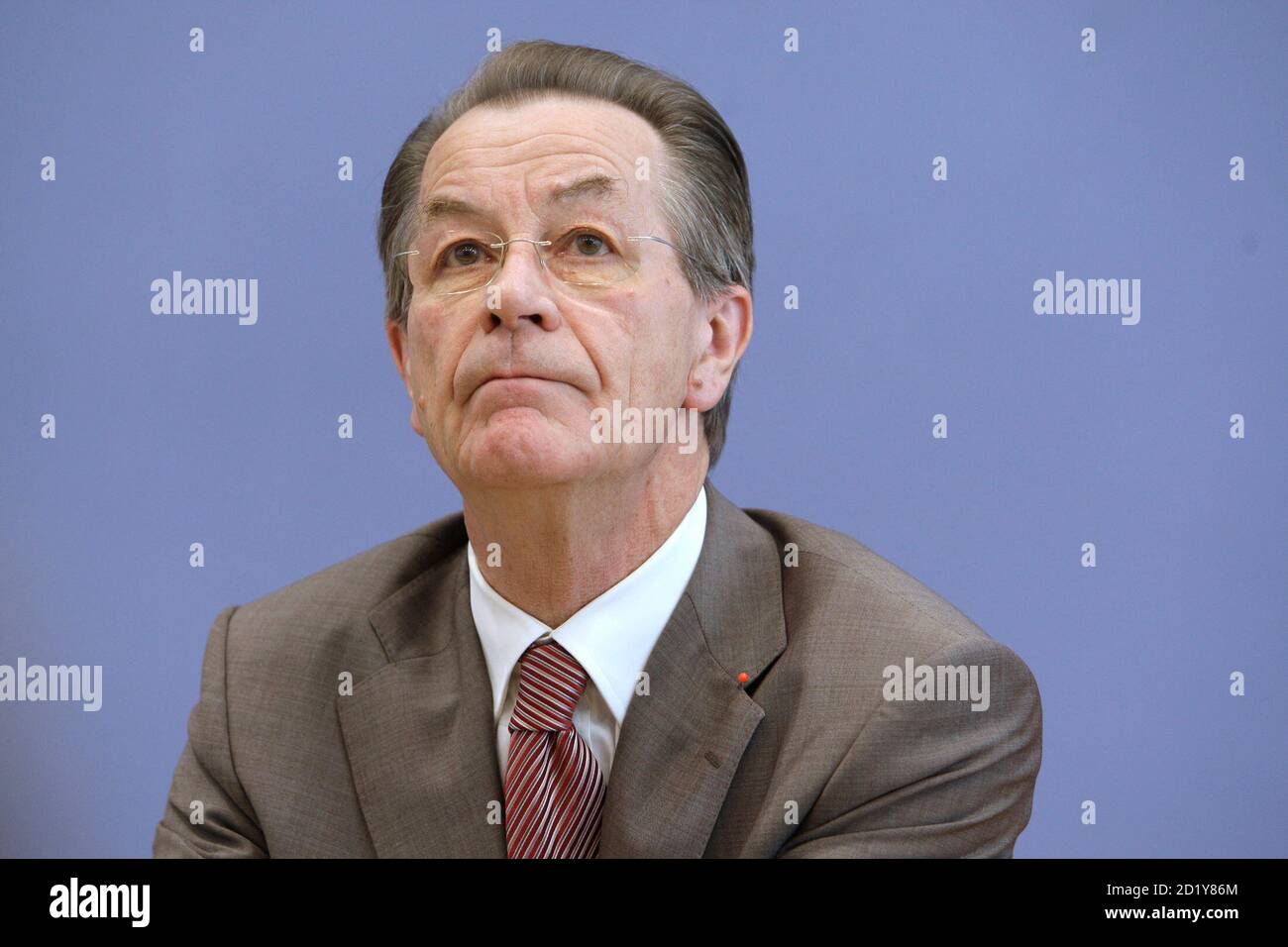 Franz Muentefering, designated chairman of Germany's Social Democratic party (SPD), addresses a news conference in Berlin, October 8, 2008. REUTERS/Tobias Schwarz (GERMANY) Stock Photo