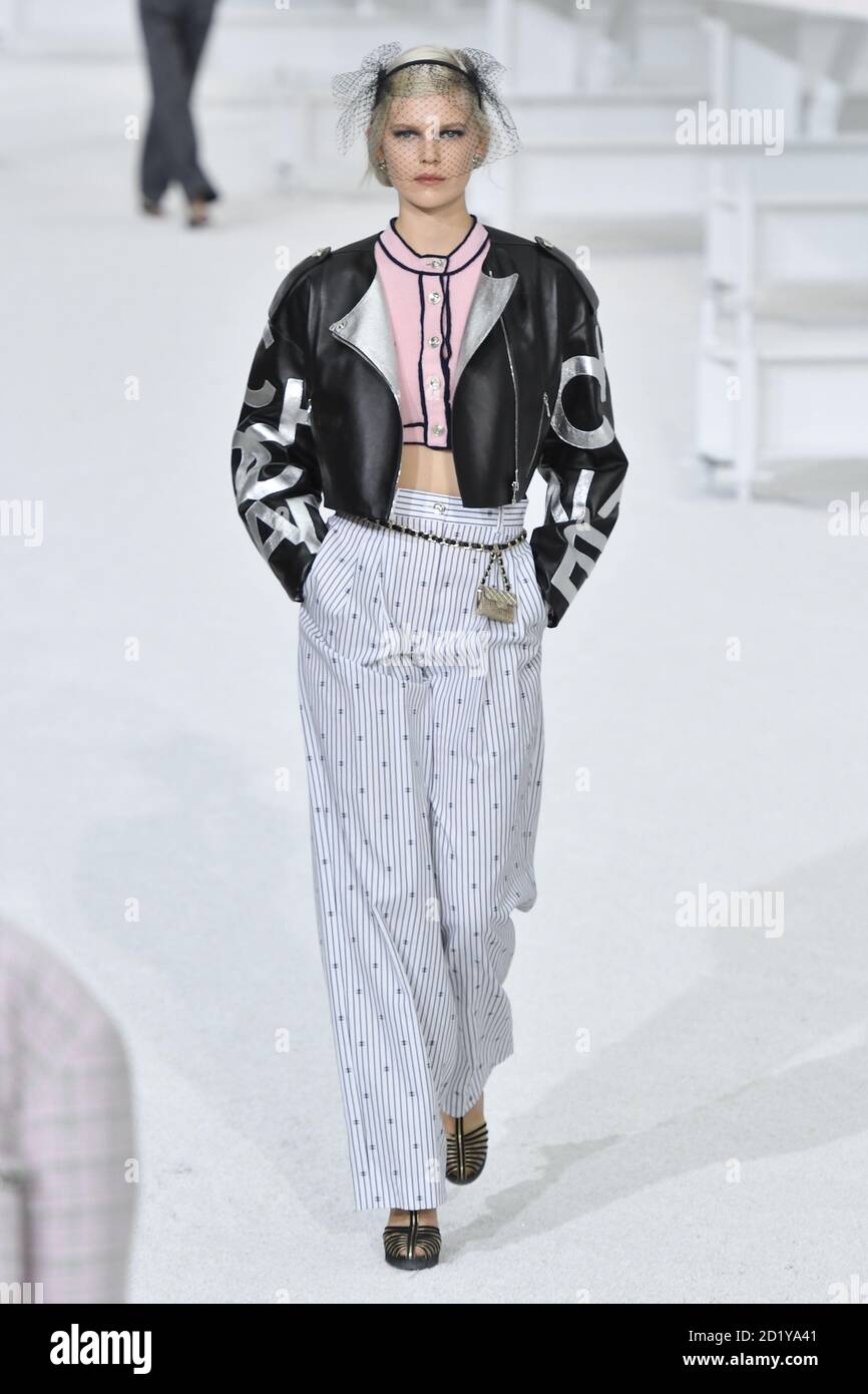Model walks on the runway at the Chanel fashion show at Grand Palais during  Spring/Summer 2021 Fashion Week in Paris, on October 5 2020. (Photo by Jonas  Gustavsson/Sipa USA Stock Photo - Alamy