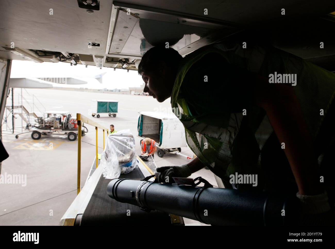 United airlines ramp agent in hires stock photography and images Alamy