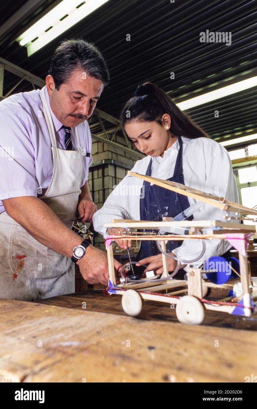 Design and Technology lesson in one of the workshops at Lyndhurst Secondary School, Borehamwood, Hertfordshire. 10 March 1993. Photo: Neil Turner Stock Photo
