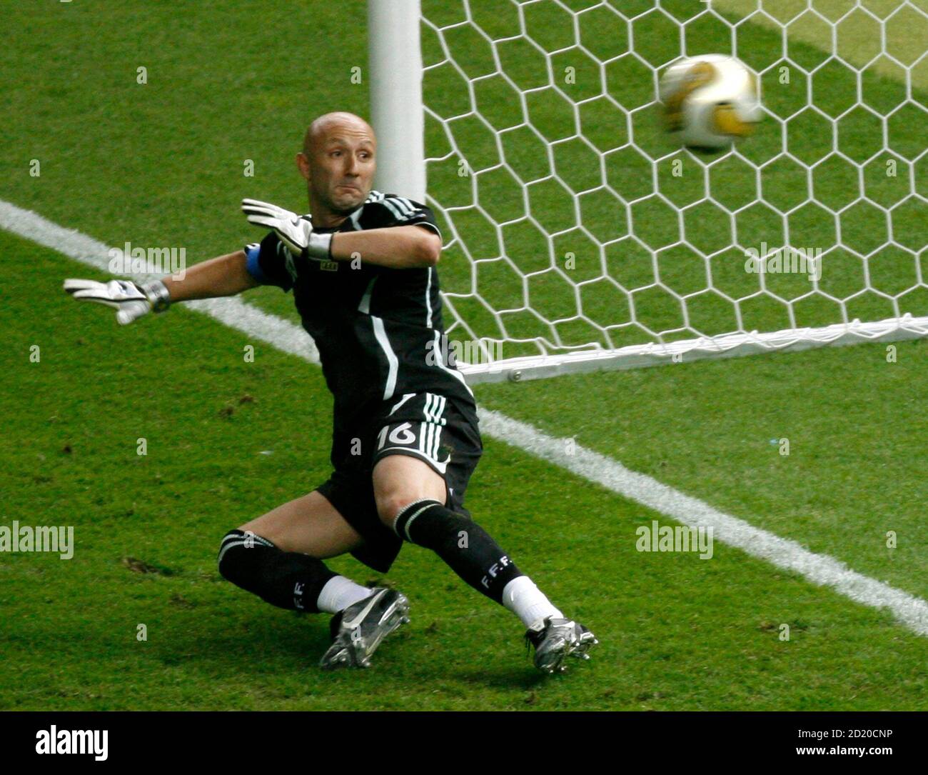 France S Goalkeeper Fabien Barthez Lets In The Winning Goal During The Penalty Shootout In The World Cup 06 Final Soccer Match Between Italy And France In Berlin July 9 06 Fifa Restriction