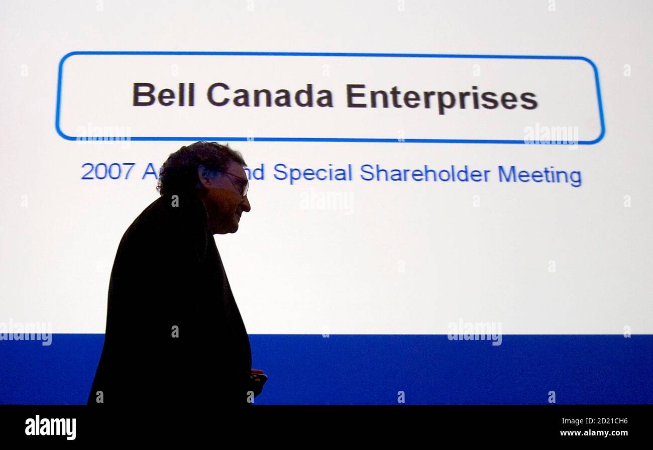 Michael Sabia, president and chief executive officer of Bell Canada Enterprises, enters the company's annual meeting in Montreal June 6, 2007. REUTERS/Christinne Muschi (CANADA) Stock Photo