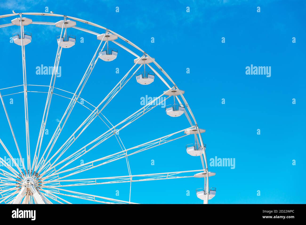 Aerial view white ferris wheel hi-res stock photography and images - Alamy