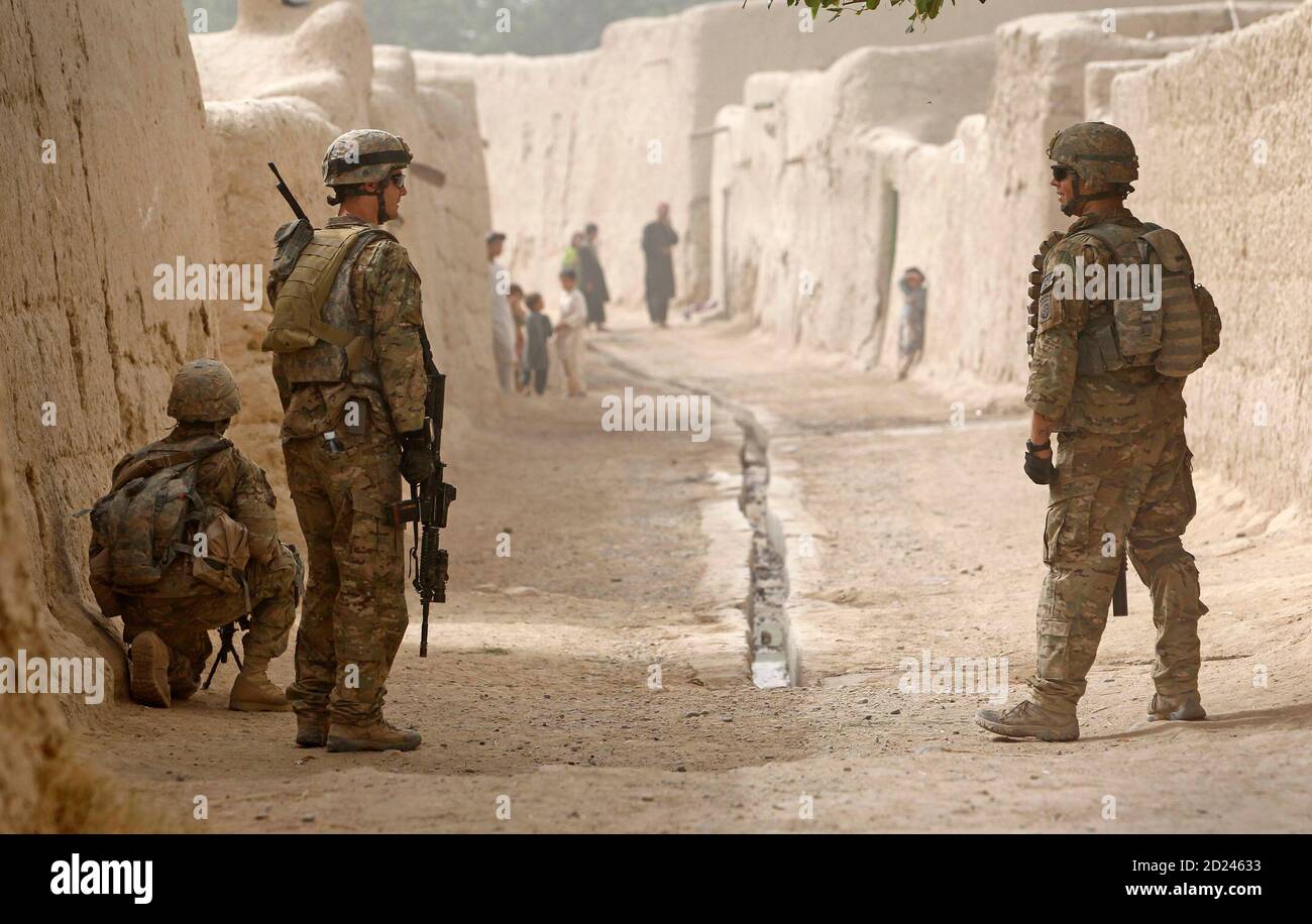 2 508 Parachute Infantry Regiment High Resolution Stock Photography and ...