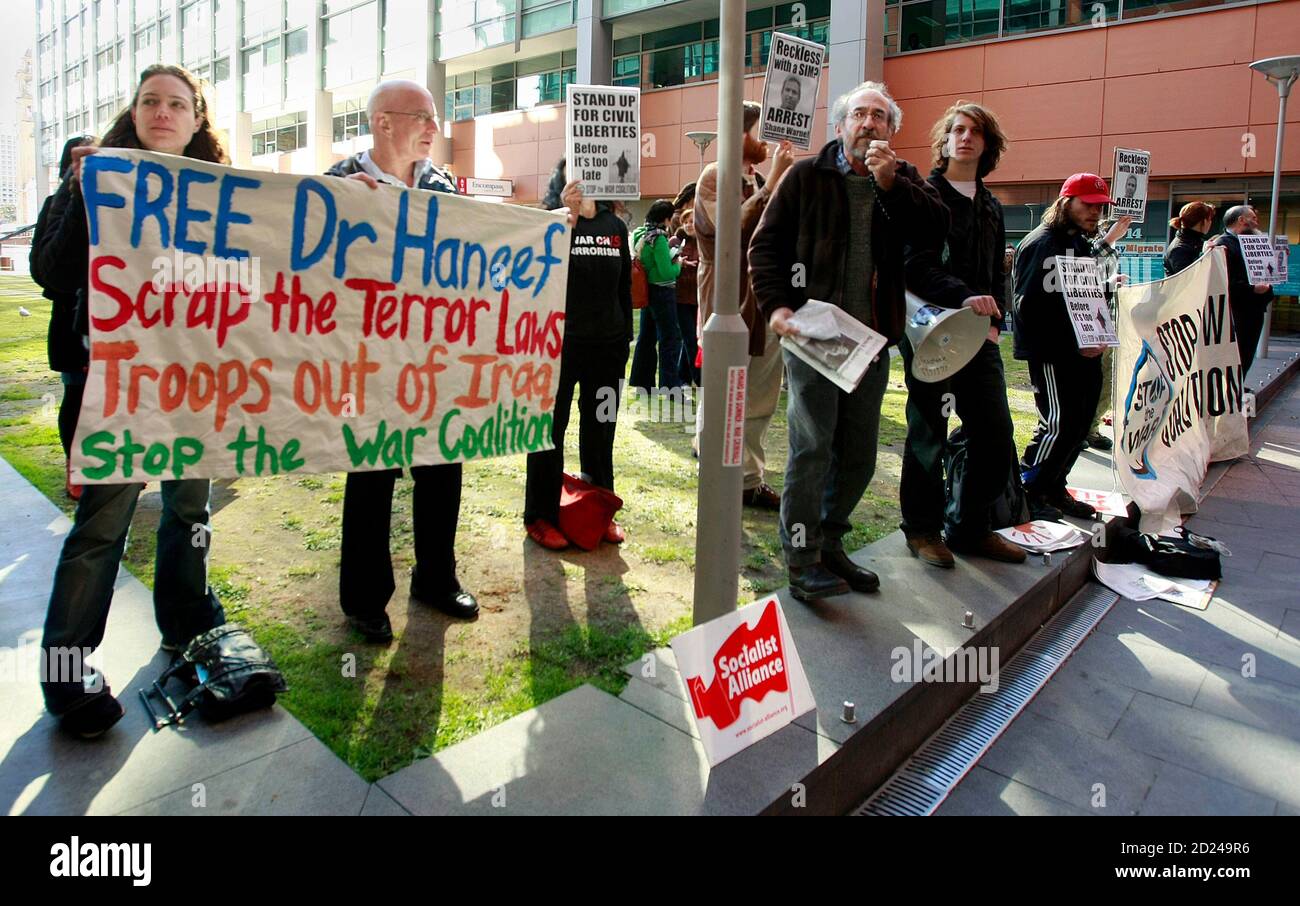 Protesters rally in support of Indian doctor Mohamed Haneef, outside Department of Immigration and Citizenship offices in Sydney July 18, 2007. rights lawyers on Tuesday accused the government of undermining