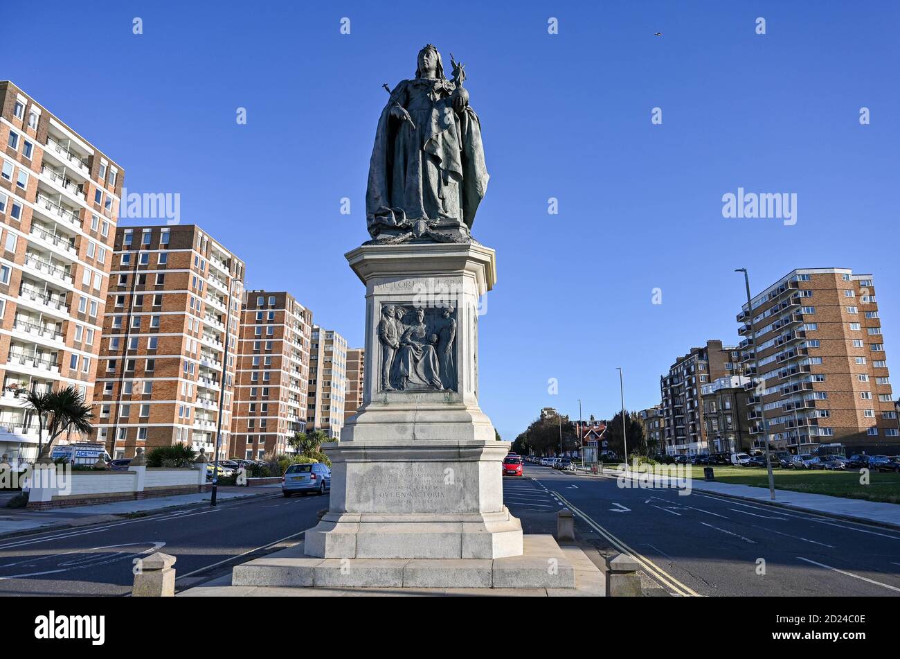 The Queen Victoria statue at the sea end of Grand Avenue in Hove , Brighton , Sussex UK Stock