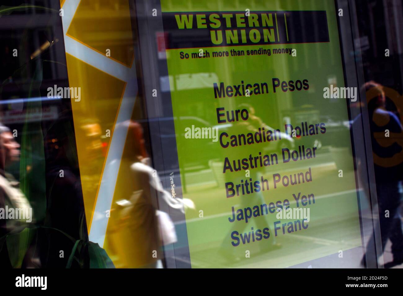 Page 3 - Western Union Money High Resolution Stock Photography and Images -  Alamy