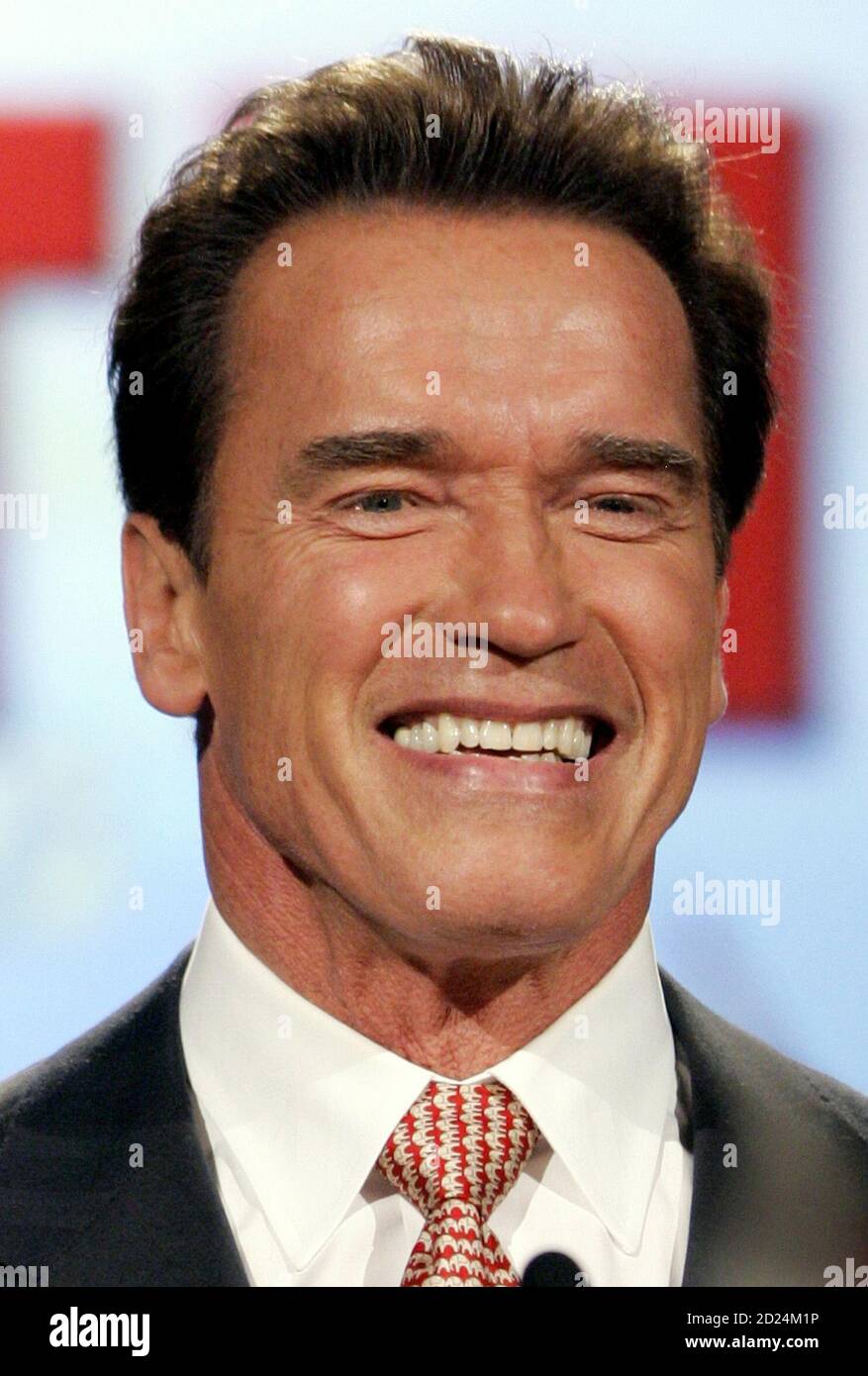 Arnold schwarzenegger smiles hires stock photography and images Alamy