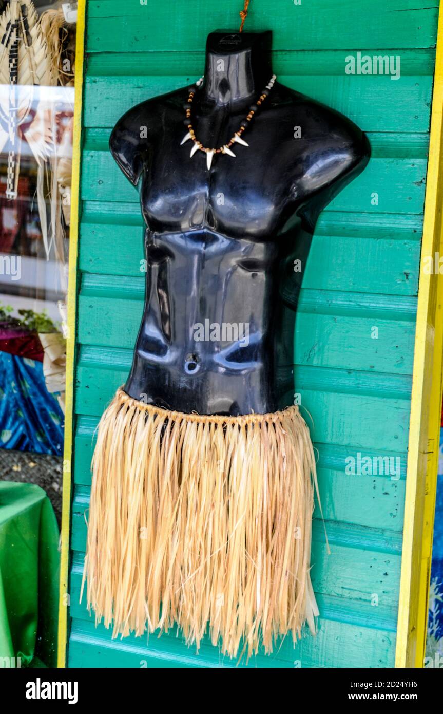 Grass skirt fiji hi-res stock photography and images - Alamy