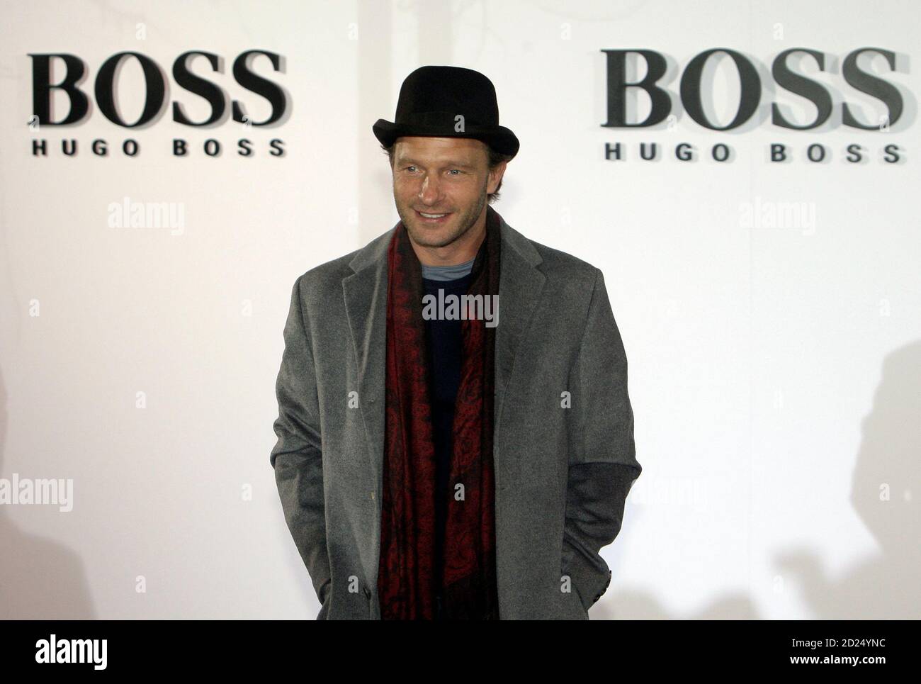 German actor Thomas Kretschmann poses on the red carpet for the Hugo Boss  'Black' fashion show at the 'Berlin Fashion Week 2009' in Berlin, January  28, 2009. REUTERS/Tobias Schwarz (GERMANY Stock Photo -