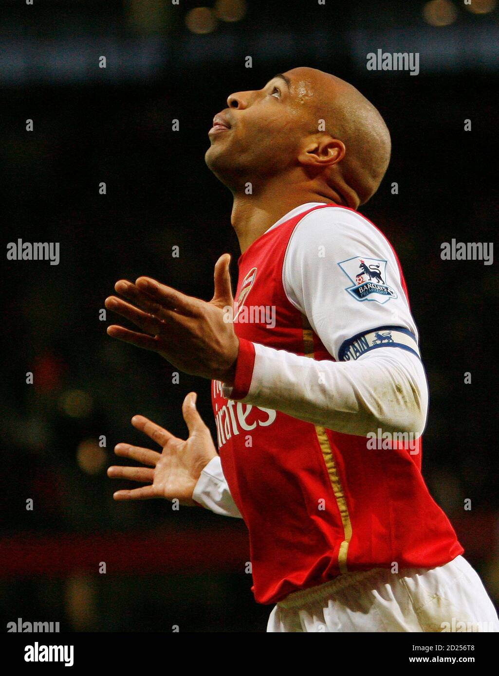 Emirates Stadium Thierry Henry High Resolution Stock Photography and ...