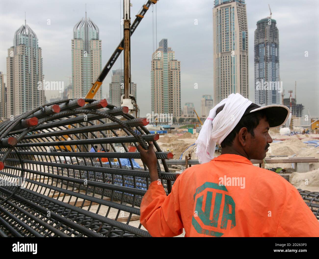 Dubai construction employees hires stock photography and images Alamy