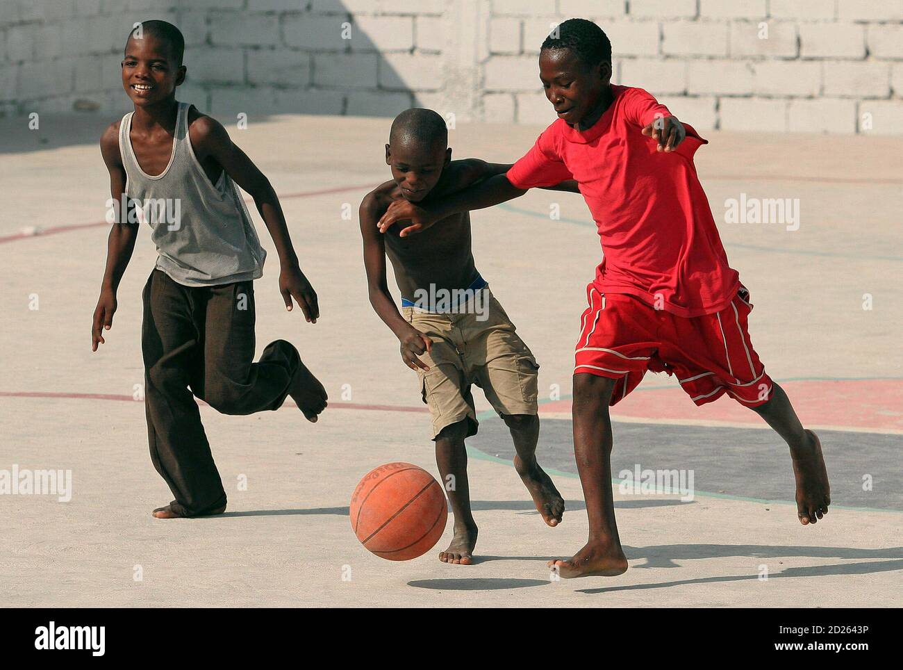 Haitian children play hi-res stock photography and images - Alamy