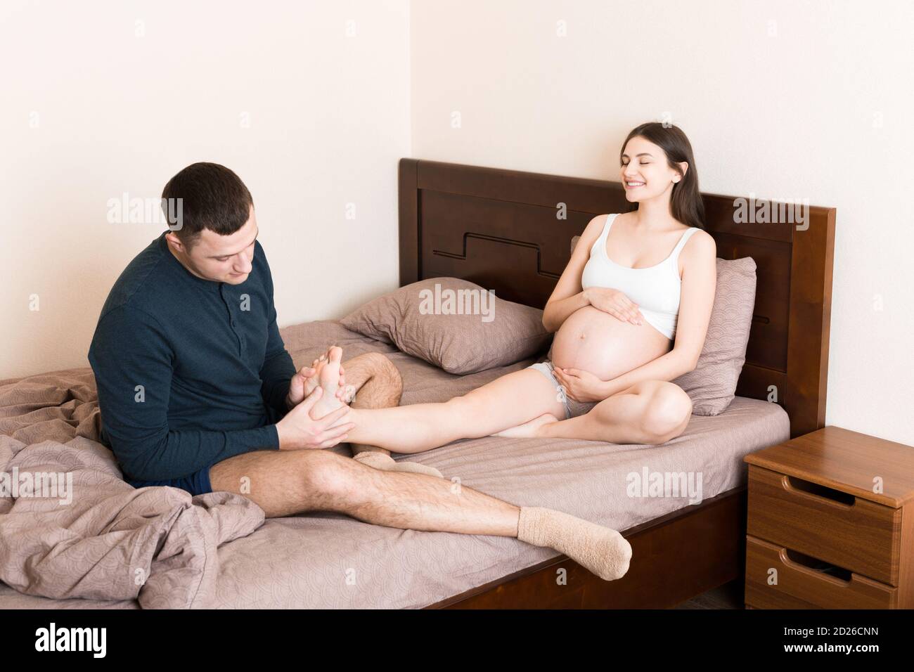 pregnant wife massage y