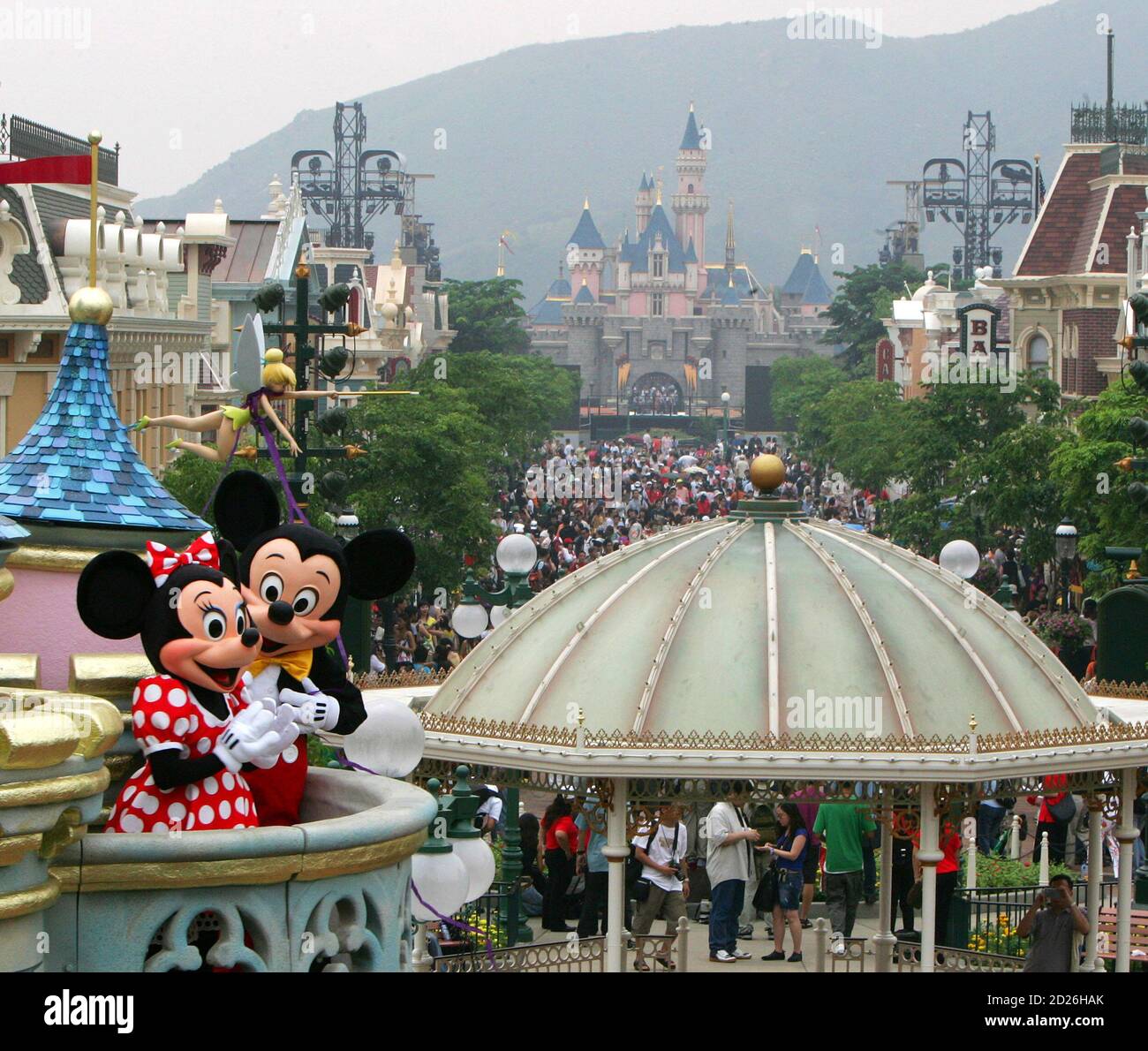Hong Kong Disneyland 2005 High Resolution Stock Photography And Images Alamy
