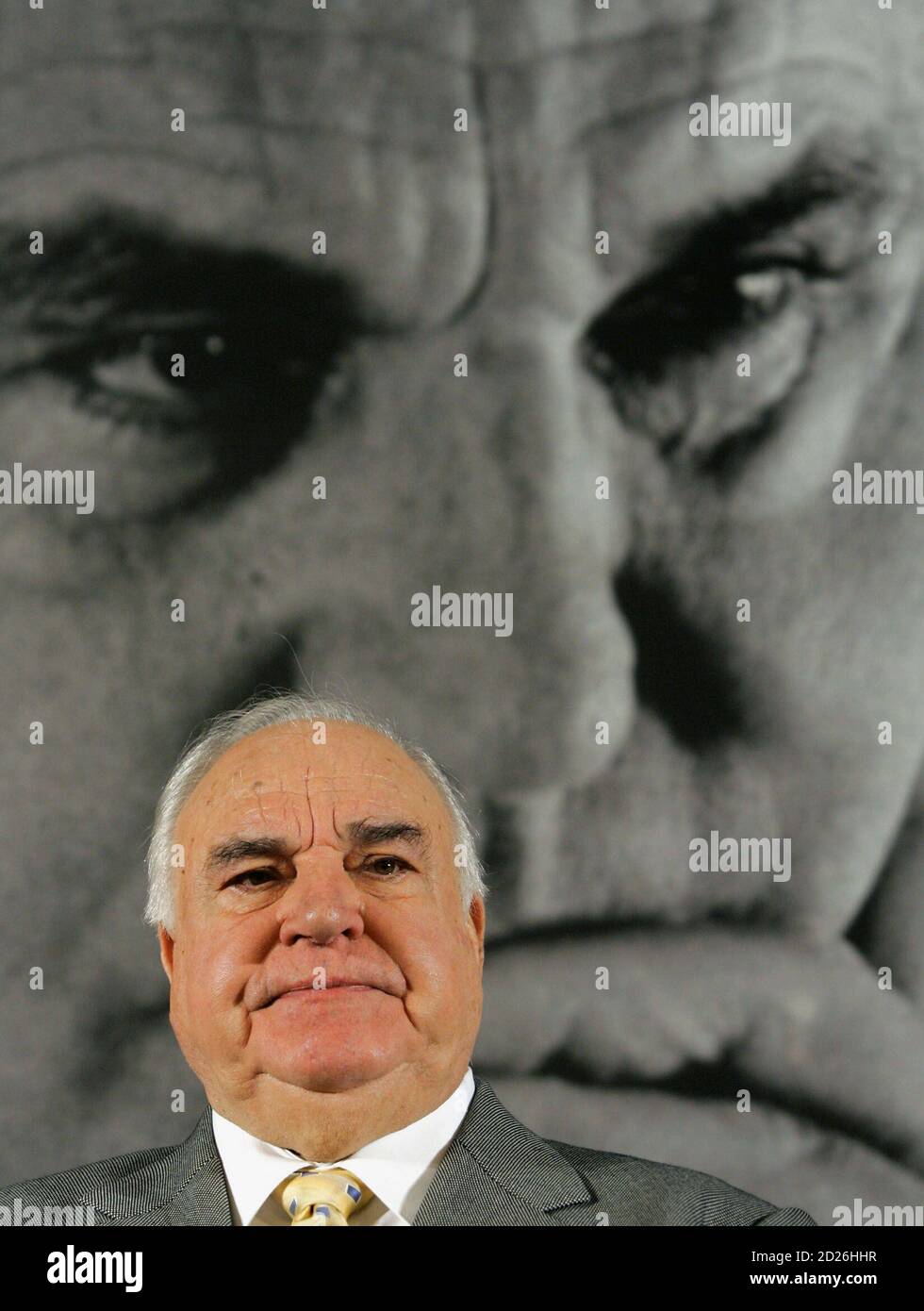 Helmut kohl 1982 hi-res stock photography and images - Alamy