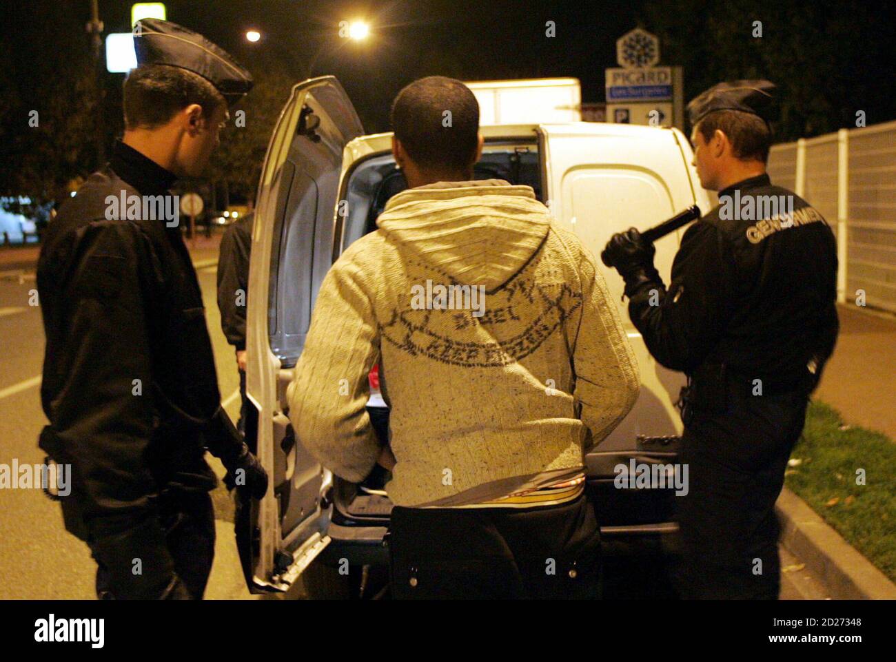 Checkpoint position hi-res stock photography and images - Alamy