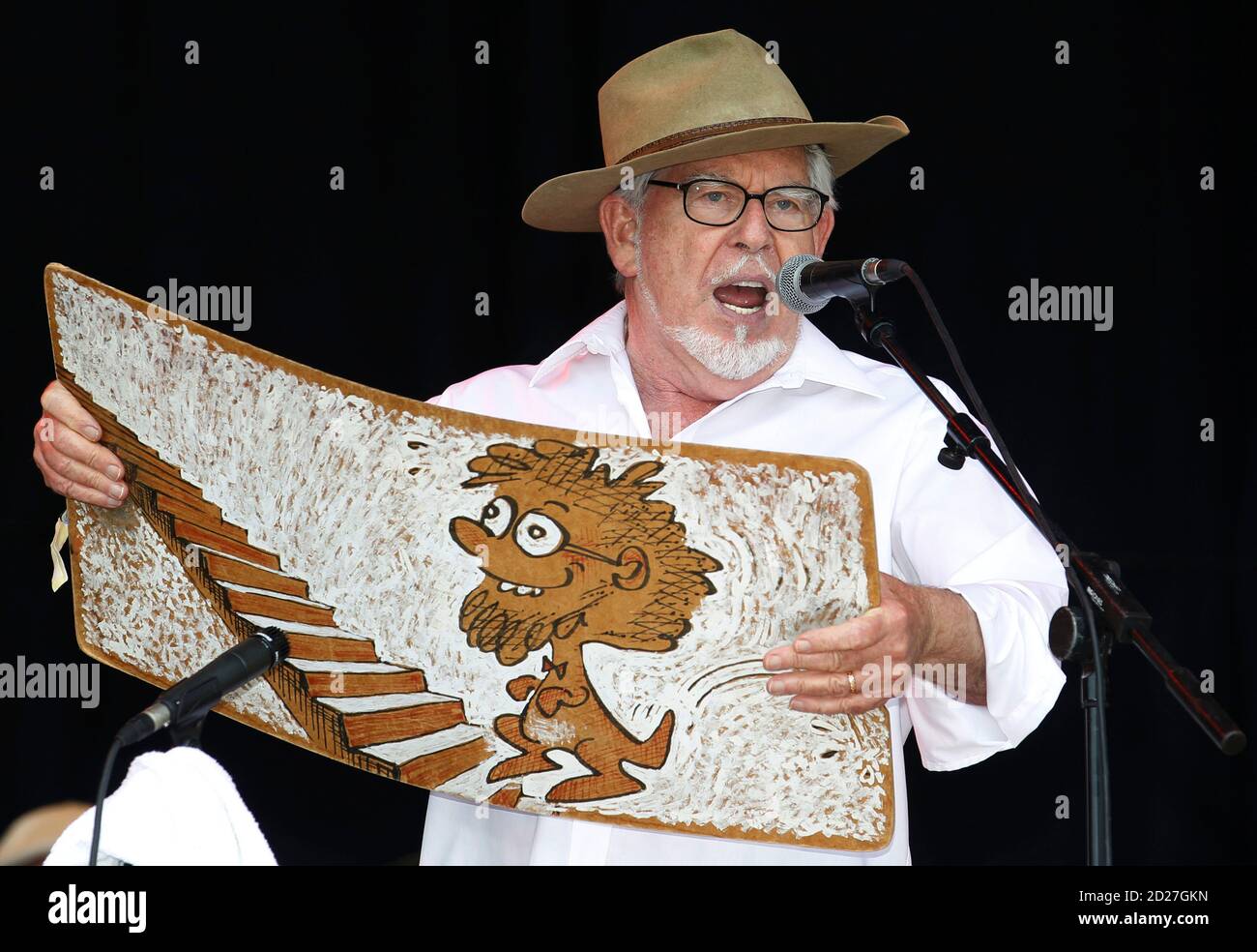 Rolf Harris Singer High Resolution Stock Photography and Images - Alamy