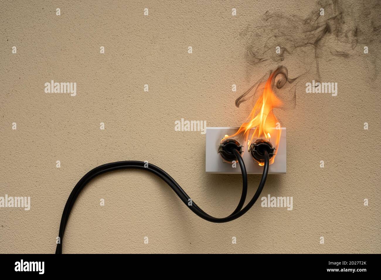 Plug socket fire hires stock photography and images Alamy