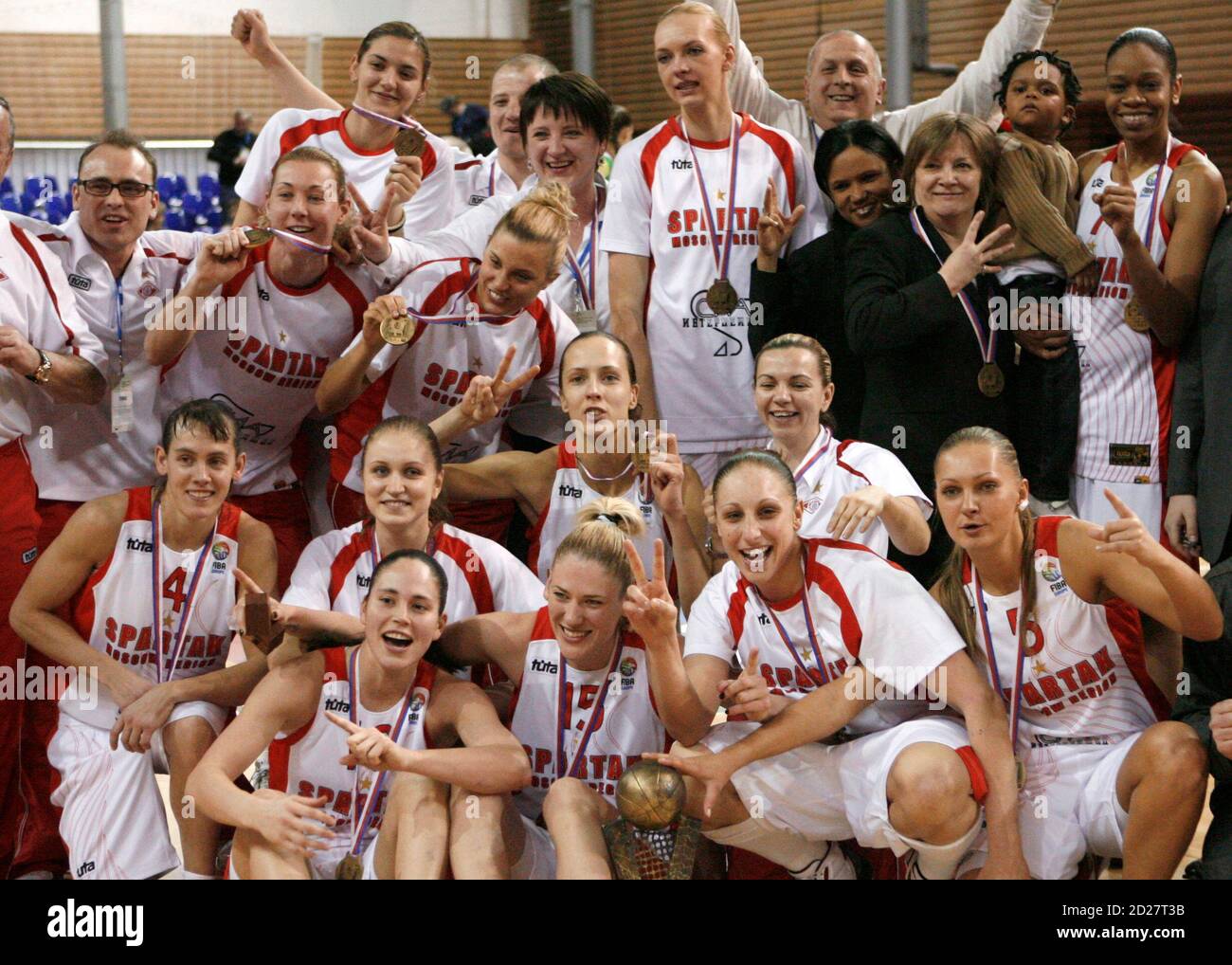 Spartak Moscow Region's players pose with medals and a trophy of the  basketball Euroleague Women Final Four tournament in Brno, Czech Republic,  April 13, 2008. REUTERS/Petr Josek (CZECH REPUBLIC Stock Photo - Alamy