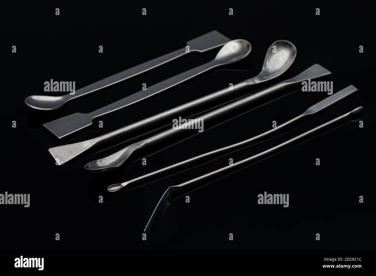 thumbnail image 2 of 22cm Micro Tiny Metal Spoon Scoop - Precision Lab Tool For Small Items, Powder, Or Scraping 2 of 3