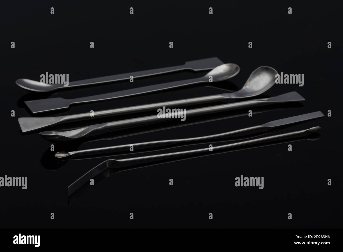 Spatula, Spoon Metal Laboratory Equipments. Lab spatulas and micro scoop reagent lab sampling