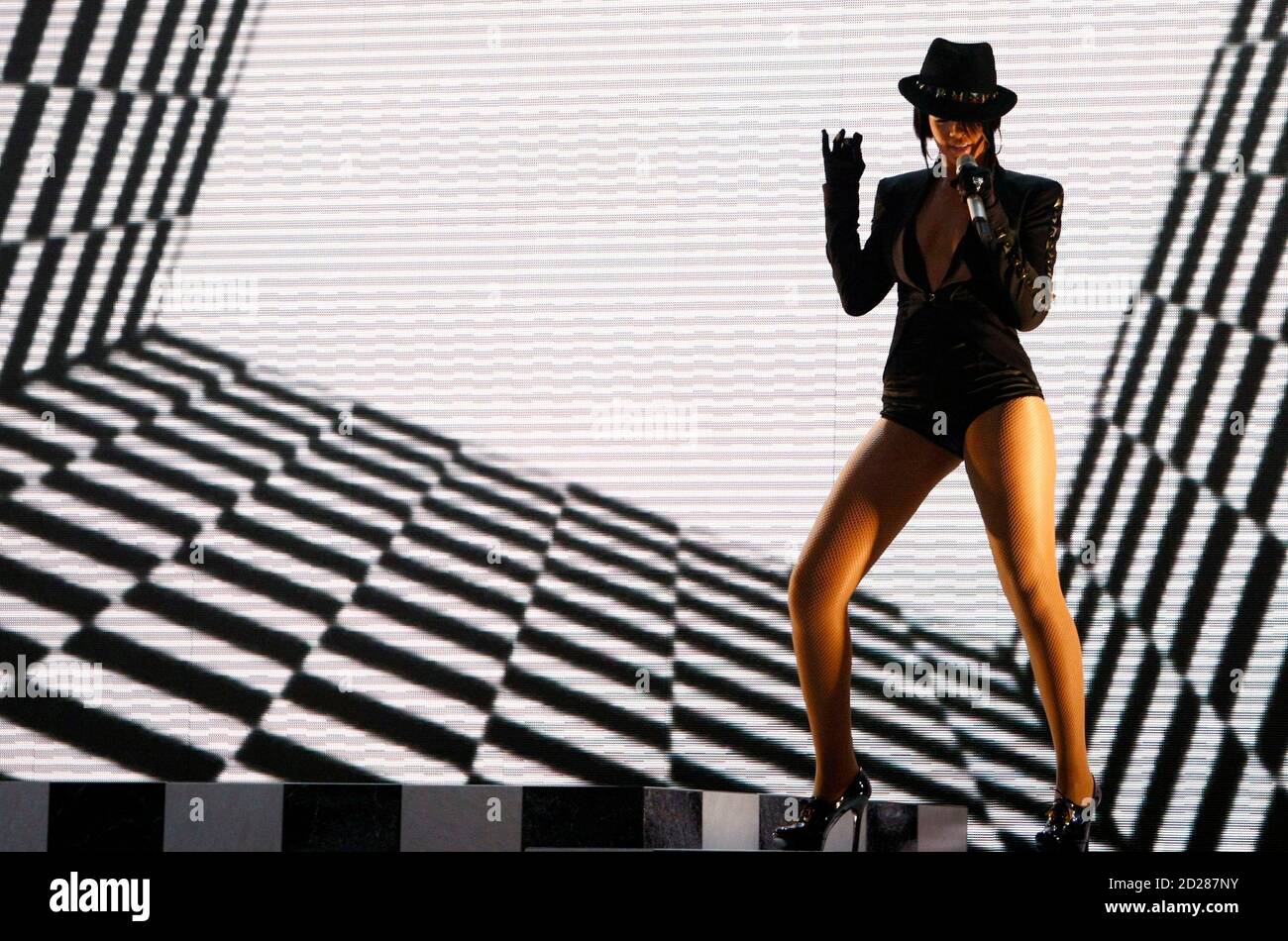 rihanna umbrella 2007 rihanna umbrella 2007