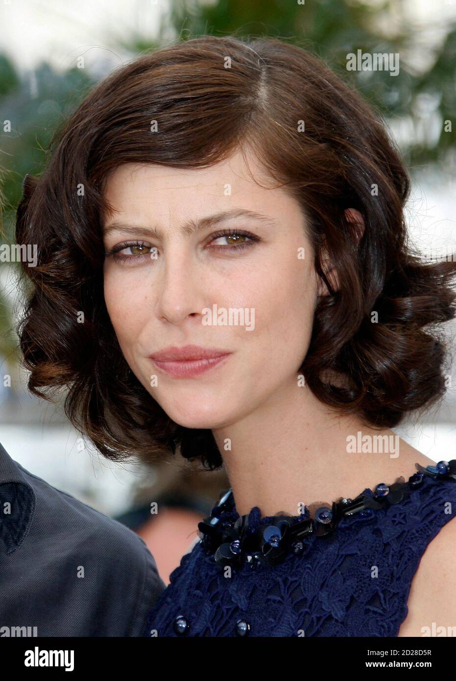 Cast member Anna Mouglalis attends a photocall for the film "Coco Chanel &  Igor Stravinsky" by director Jan Kounen at the 62nd Cannes Film Festival  May 24, 2009. REUTERS/Vincent Kessler (FRANCE ENTERTAINMENT
