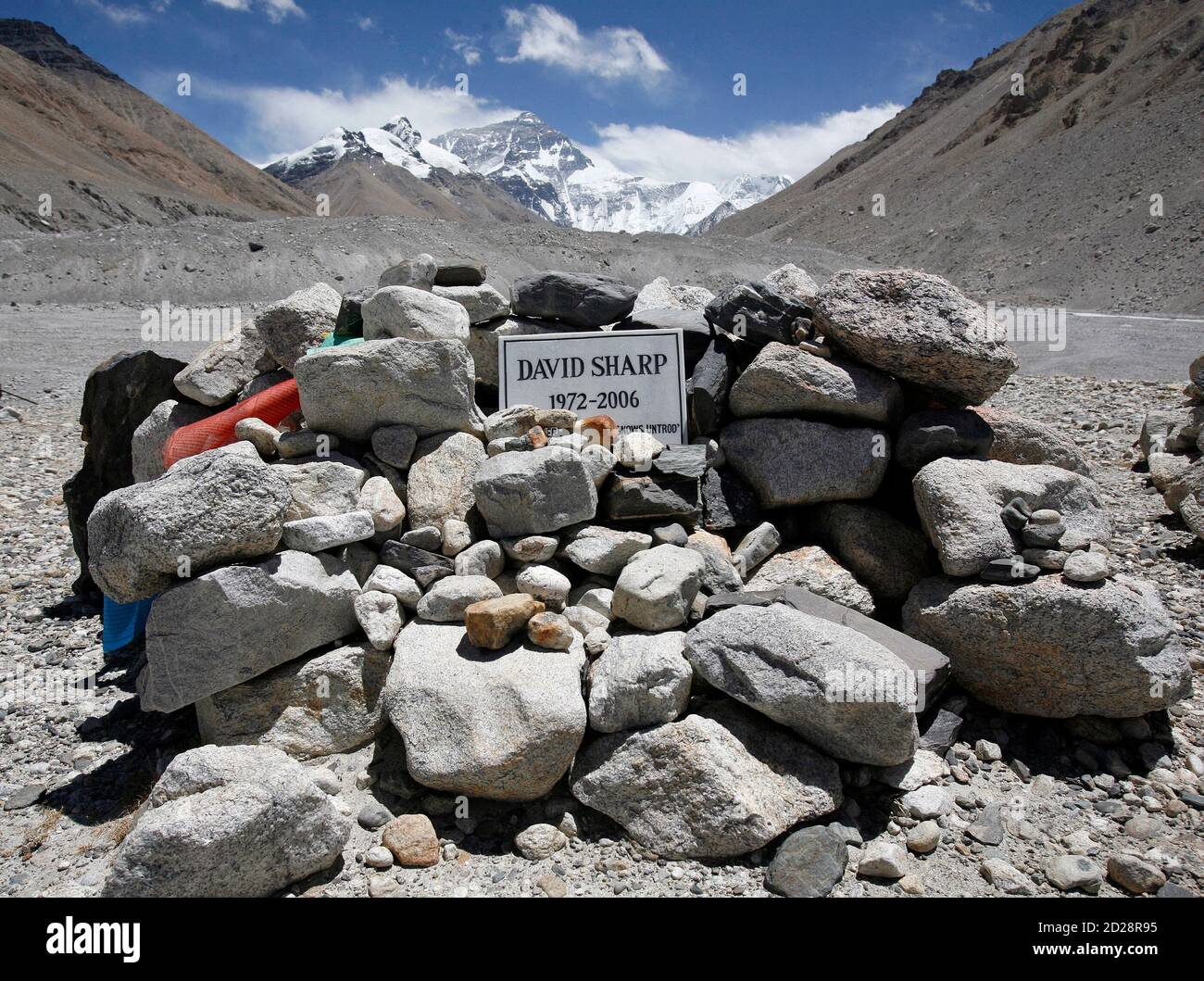 David sharp everest hires stock photography and images Alamy