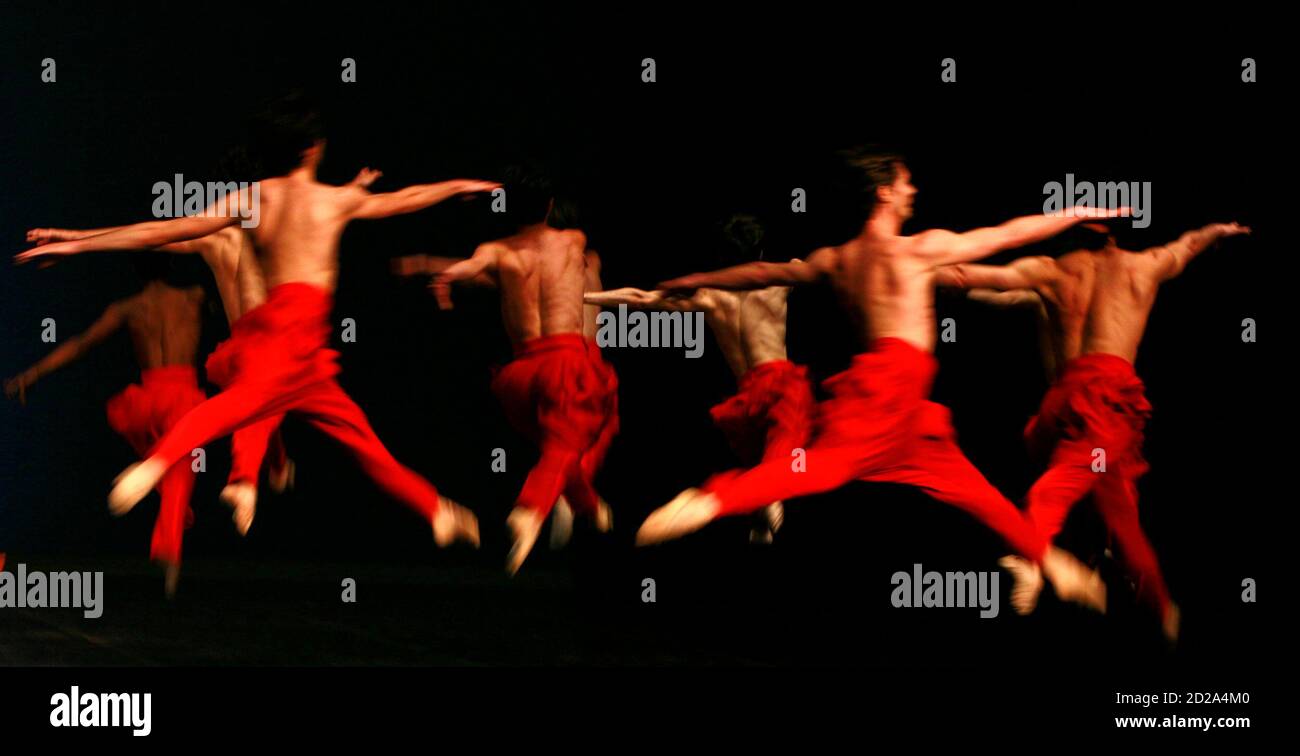Bejart ballet hi-res stock photography and images - Alamy