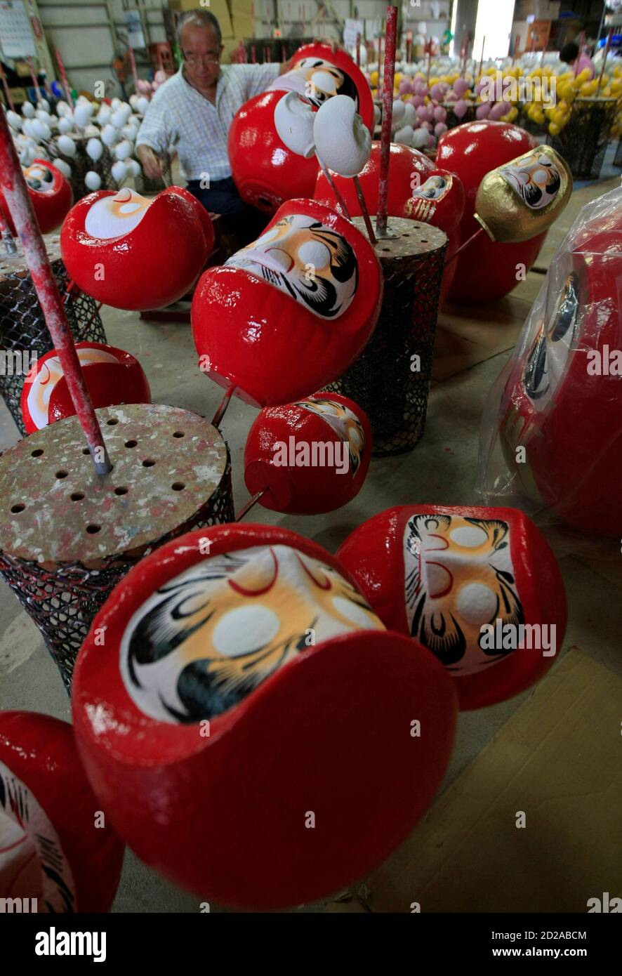 Standing Daruma High Resolution Stock Photography And Images Alamy