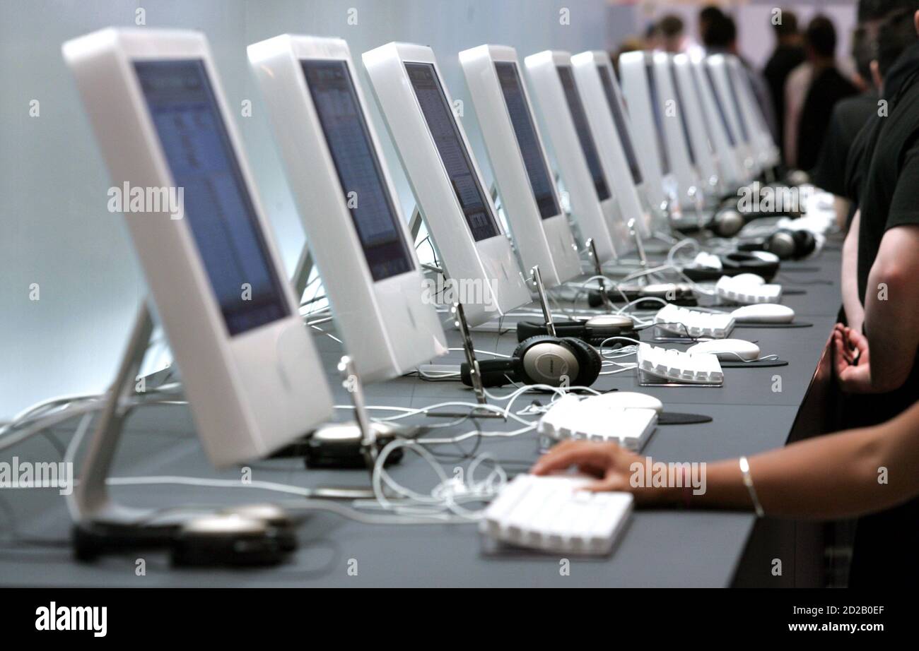 Apple Computers Are Seen On The Opening Day Of Paris Apple Expo 05 September 05 The Event Will Run From September To 24 At Porte De Versailles Exhibition Hall In