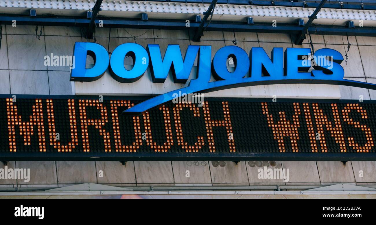 Times Square News Ticker New High Resolution Stock Photography And Images Alamy