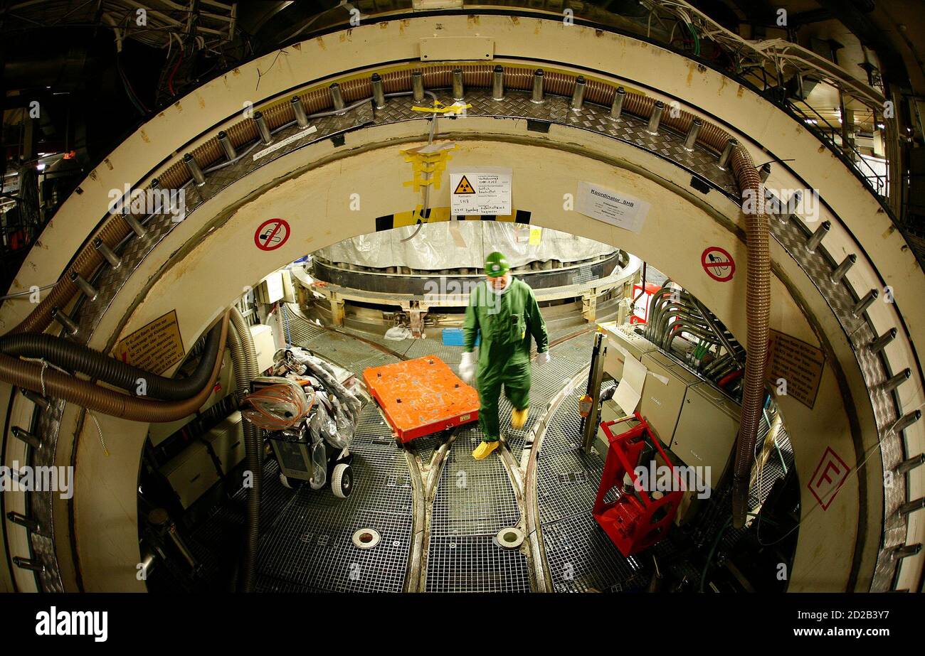 Protection chamber hires stock photography and images Alamy