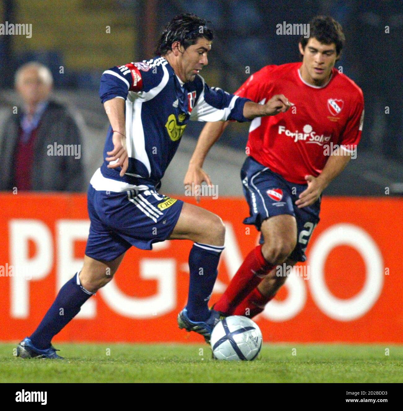 Universidad De Chile Player High Resolution Stock Photography And Images Alamy