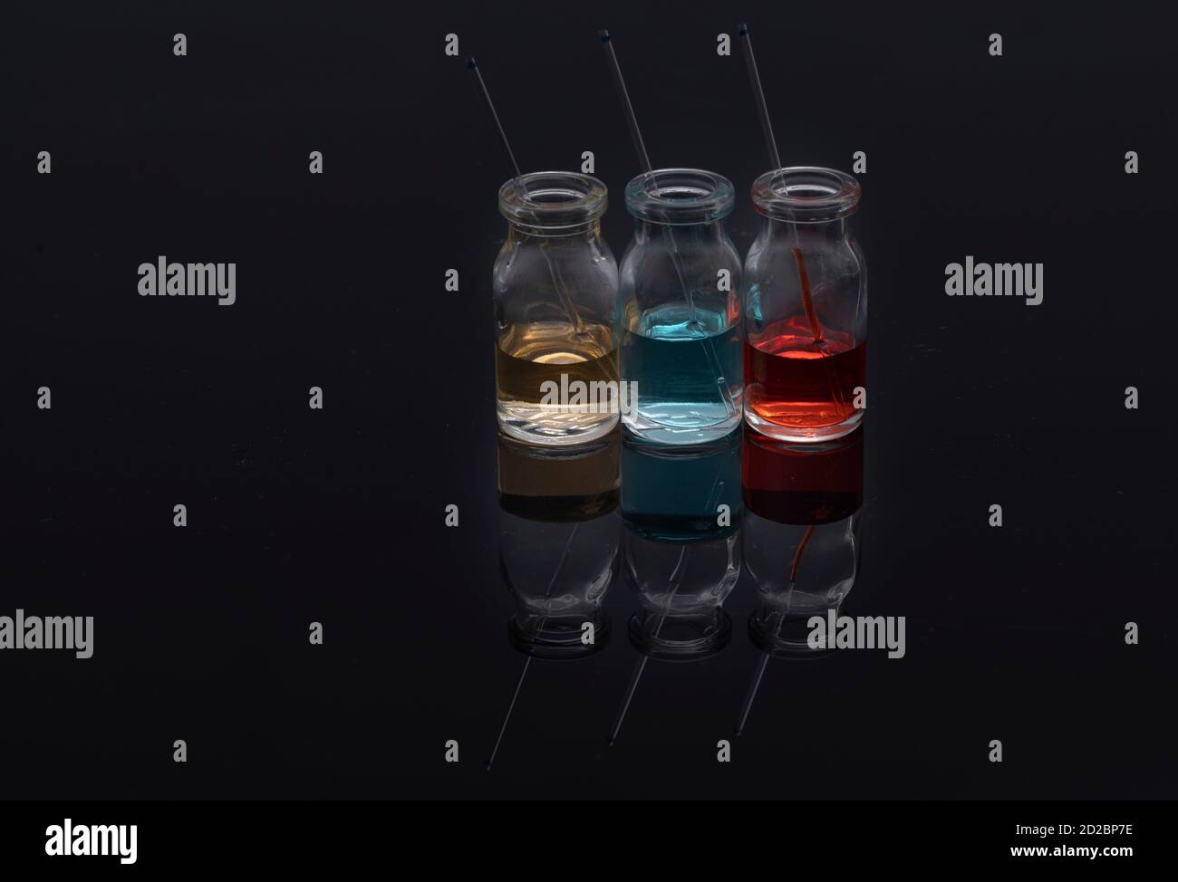 Download Psd Mockups Glass Ampoule With Liquid Branding Mockups Yellowimages Mockups