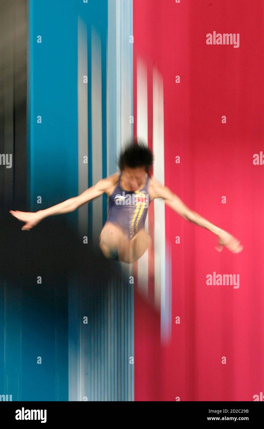 10 Meter Platform High Resolution Stock Photography and Images - Alamy