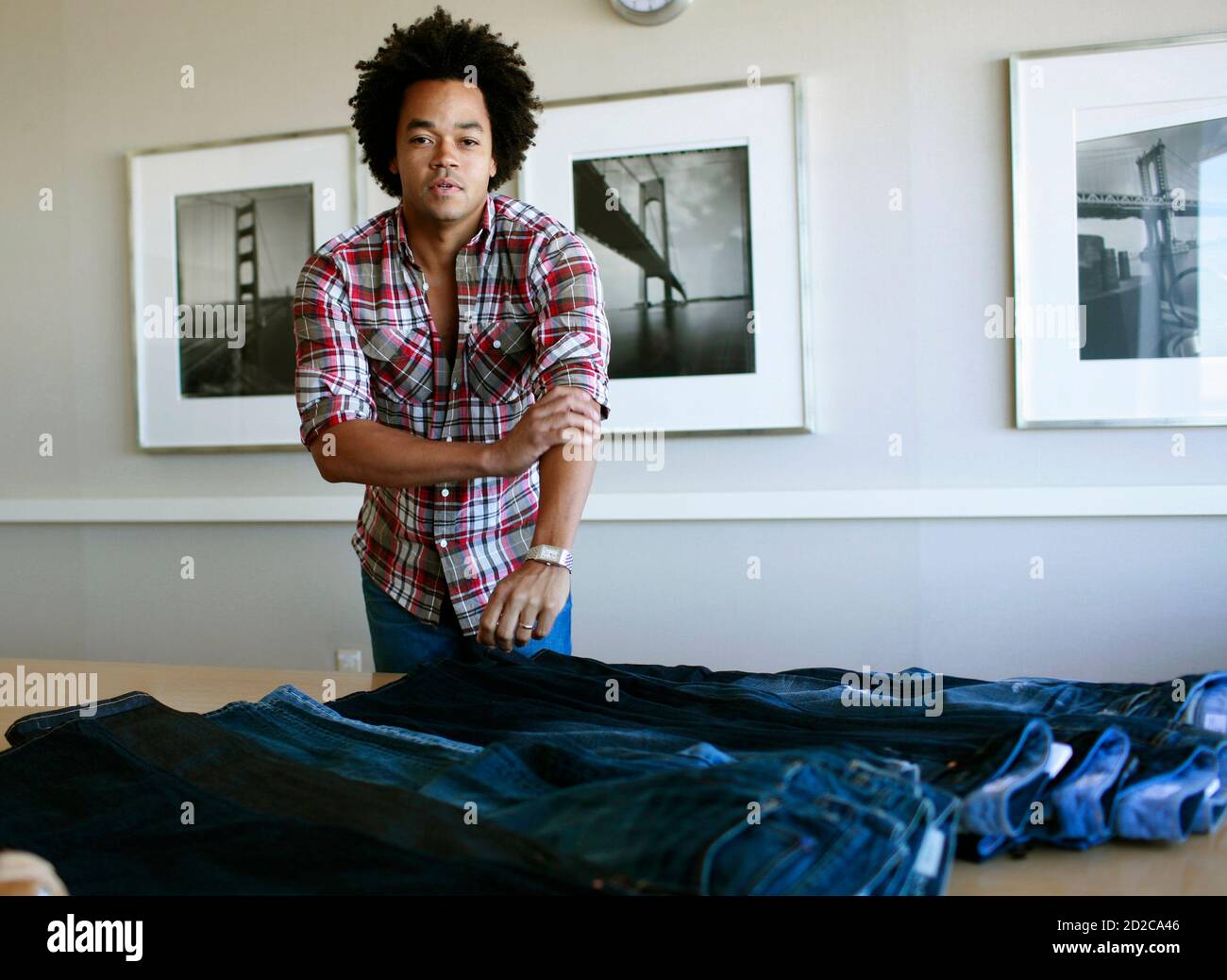 Gap 1969 denim jeans hi-res stock 
