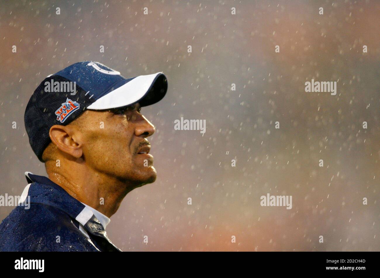 Tony dungy hi-res stock photography and images - Alamy