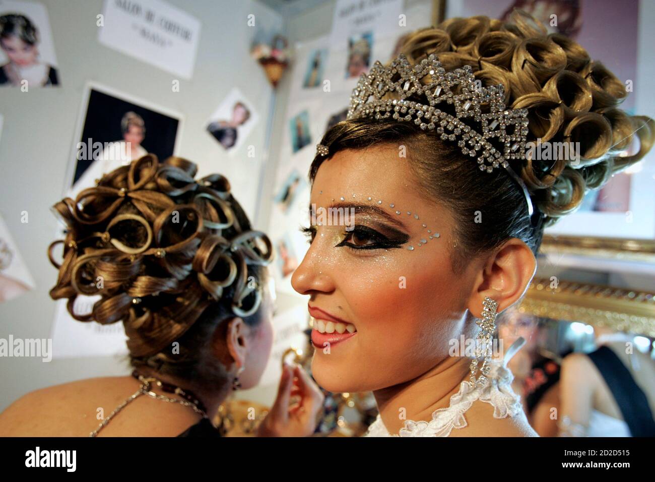 Eg tiara hires stock photography and images Alamy