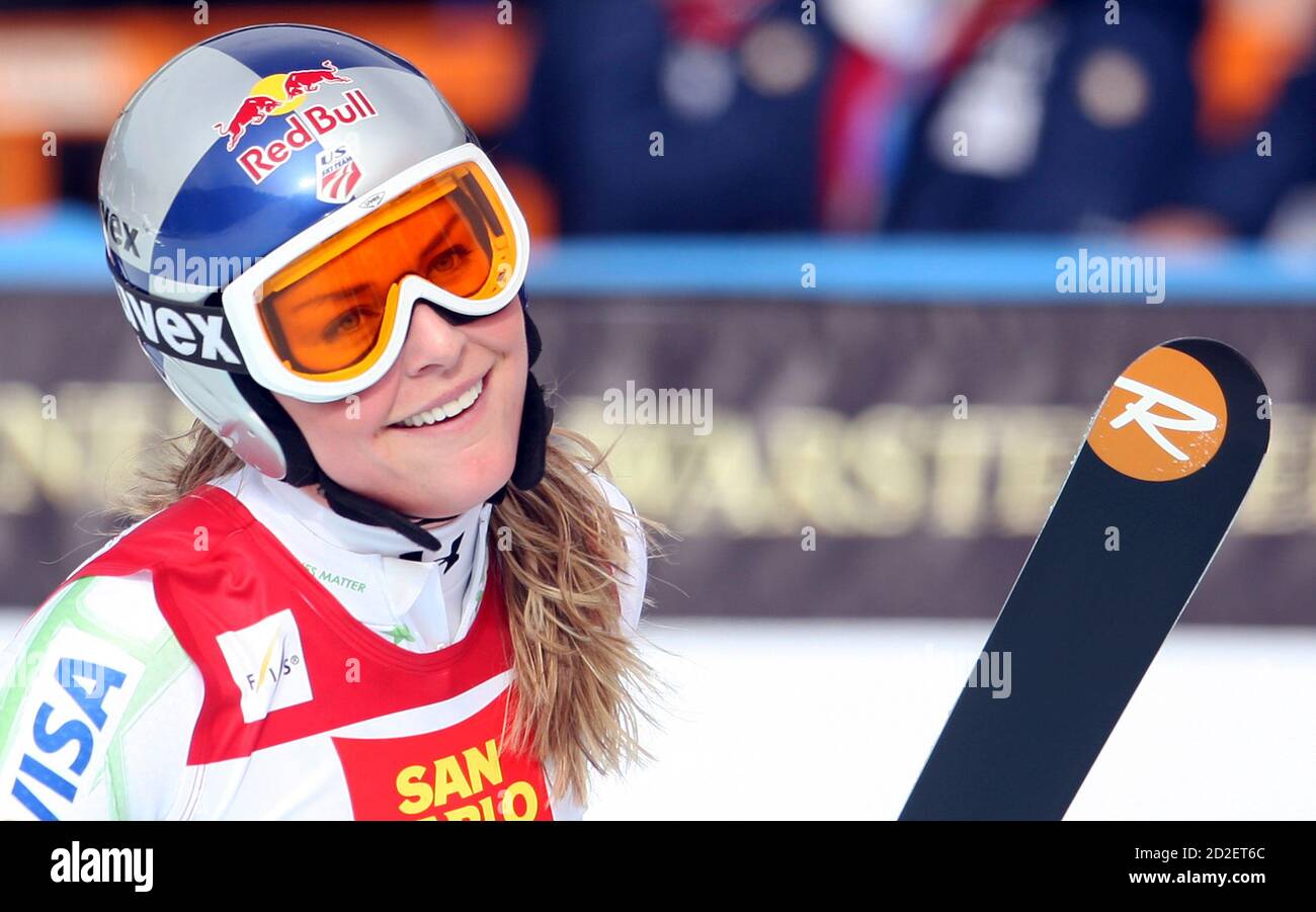 Lindsey Vonn of the US reacts after crossing the finish area during the Alpine Skiing World Cup ladies' downhill in the northern Italian ski resort of Tarvisio February 21, 2009.   REUTERS/Alessandro Bianchi     (ITALY) Stock Photo