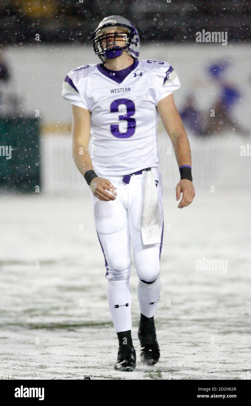 Vanier cup hires stock photography and images Alamy