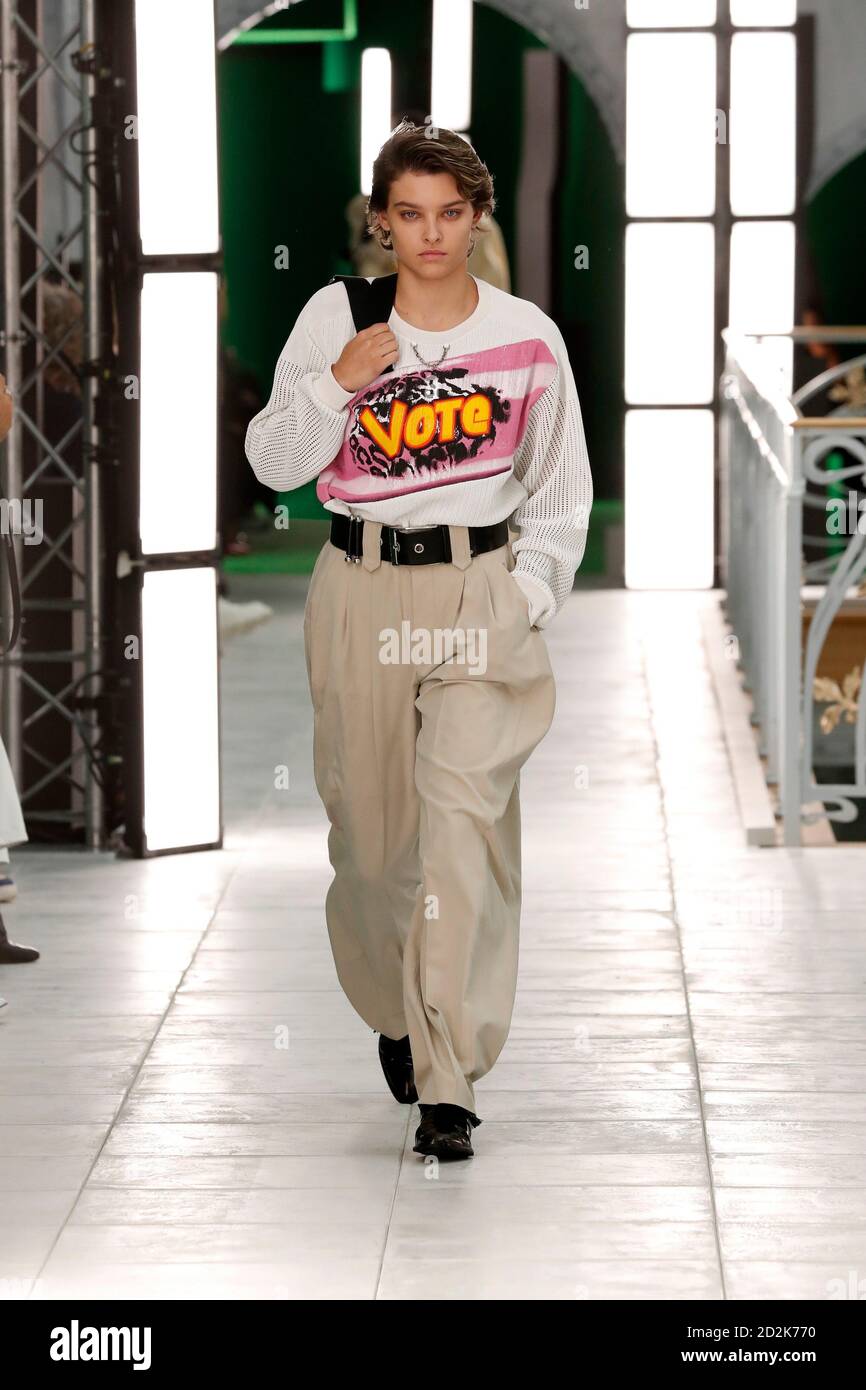 Hyein Attends Louis Vuitton Womenswear Fall Editorial Stock Photo - Stock  Image