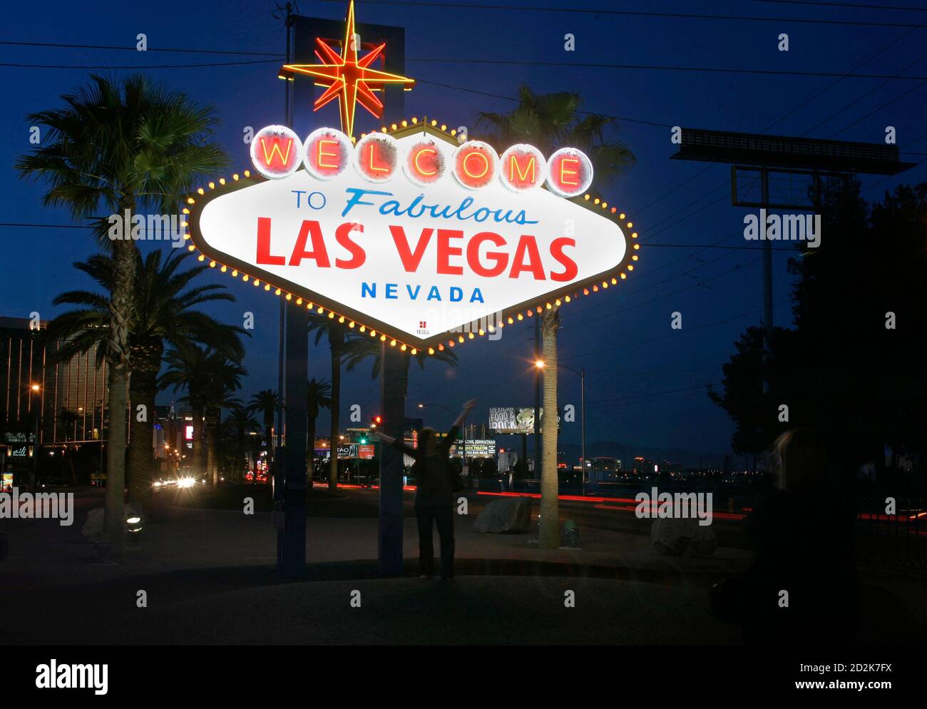 A view of the 'Welcome To Fabulous Las Vegas' neon sign is seen before  Earth Hour in Las Vegas, Nevada, March 27, 2010. Countries around the world  have signed up for Earth