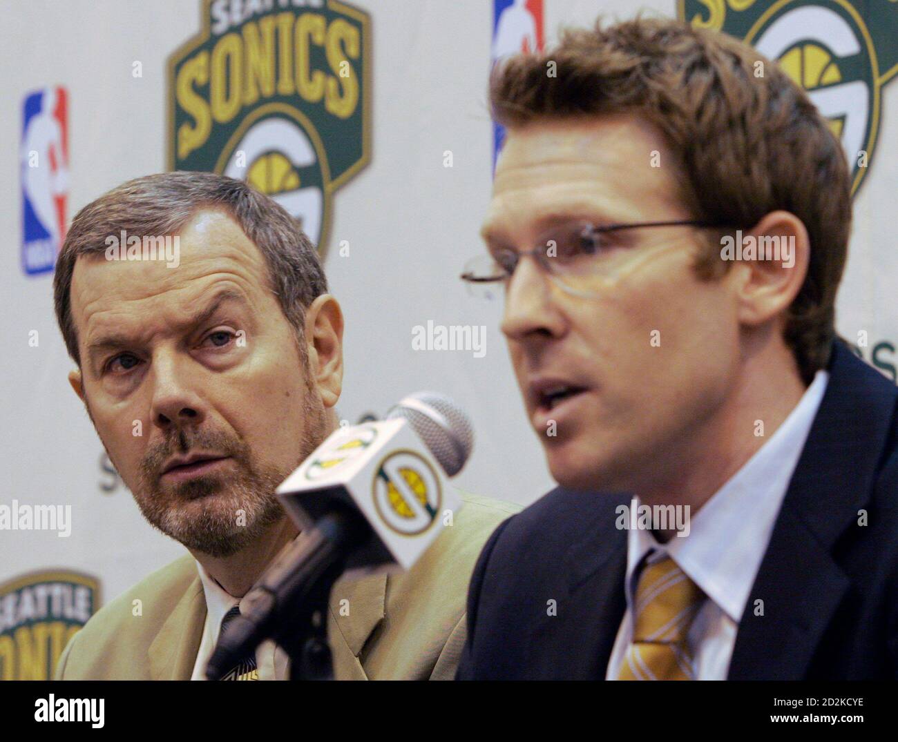 Supersonics hi-res stock photography and images - Page 15 - Alamy