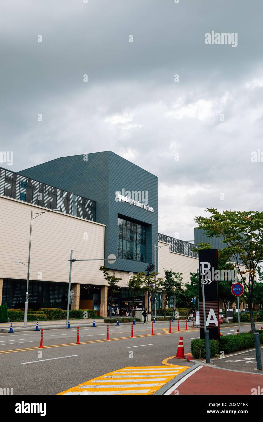 incheon-korea-september-25-2020-hyundai-premium-outlet-songdo